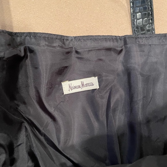 Neiman Marcus Faux Croc Shoulder Bag - Picture 6 of 8